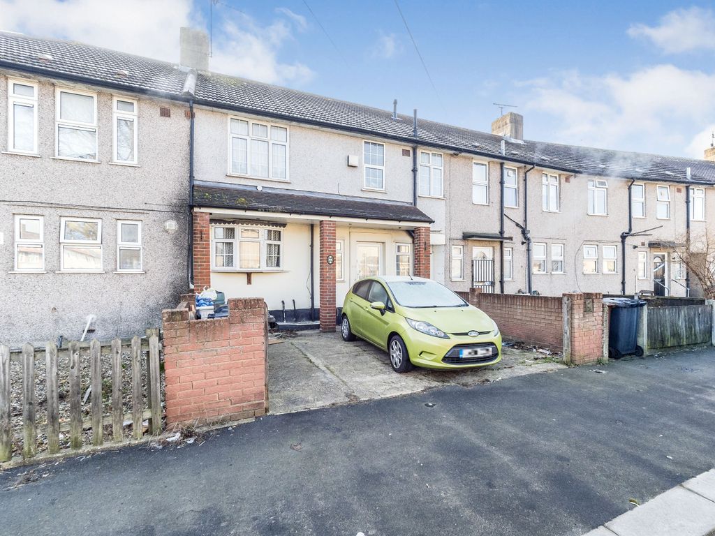 3 bed terraced house for sale in Fieldway, Dagenham RM8 Zoopla