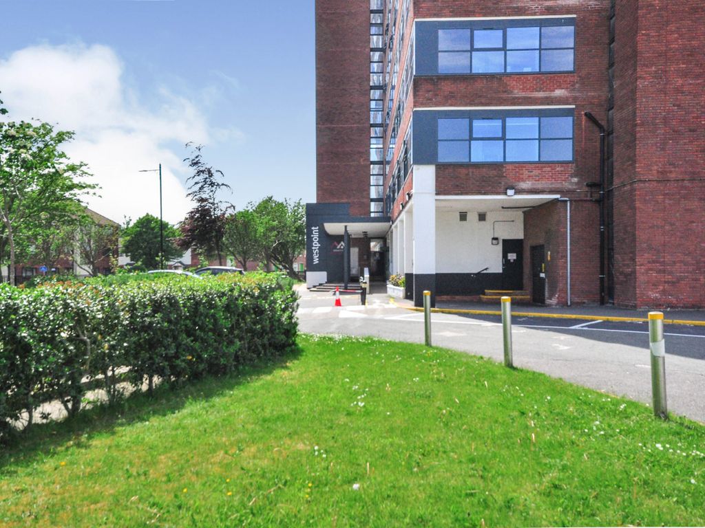 Studio for sale in West Point, 501 Chester Road, Old Trafford