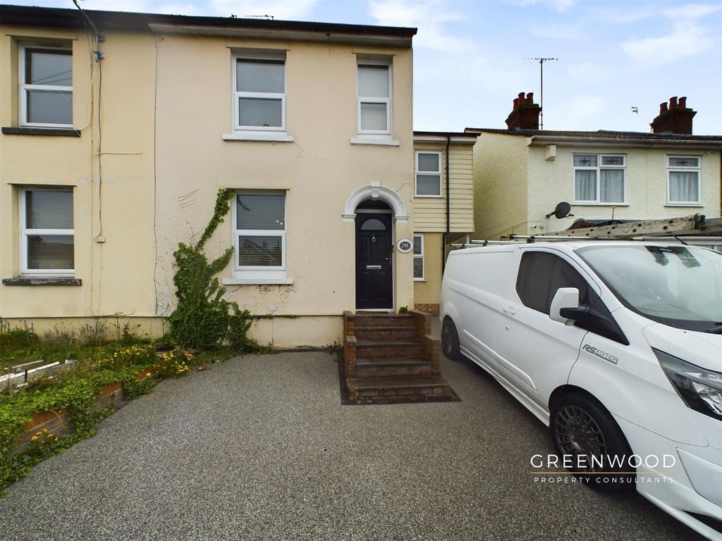 4 bed semidetached house for sale in Old Heath Road, Colchester CO2, £