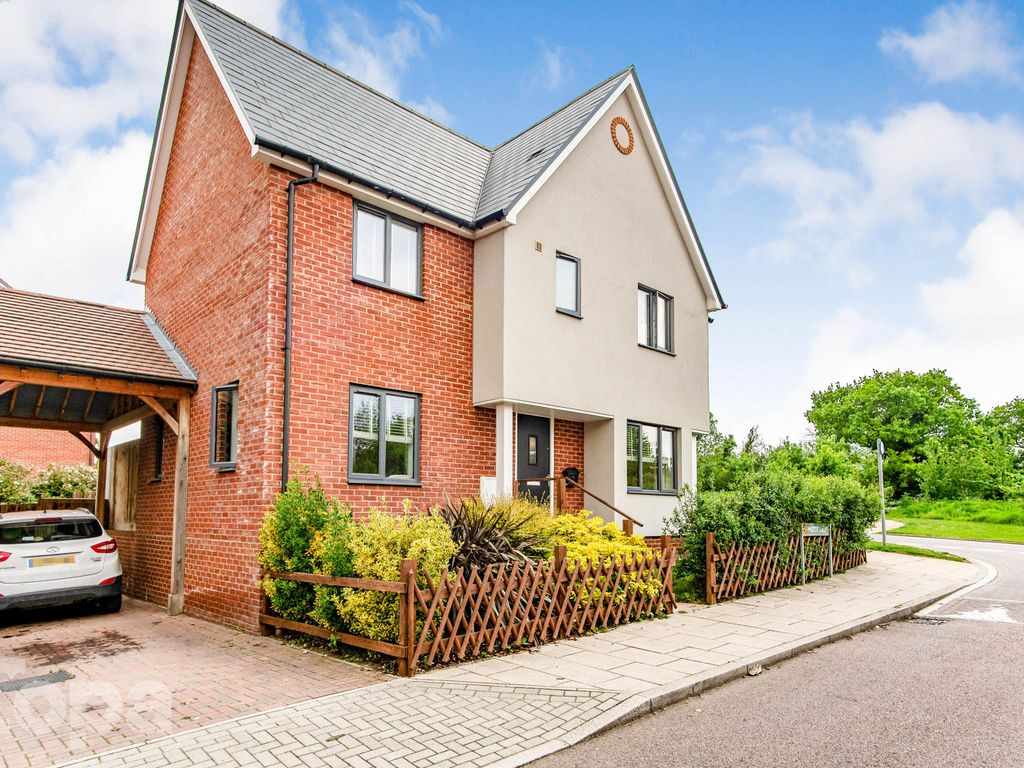 4 bed detached house for sale in Motte Lane, Castle Hill, Ebbsfleet