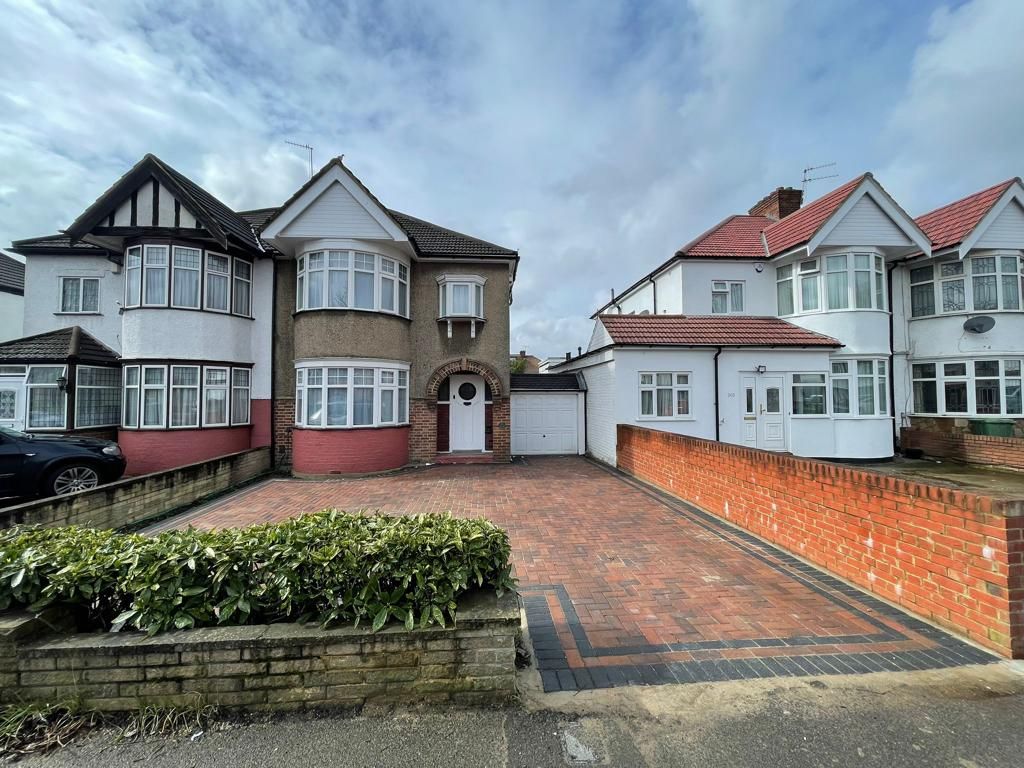 3 bed semidetached house to rent in Kenton Lane, Harrow HA3 Zoopla