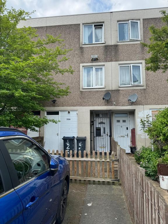 3 bed town house for sale in Hospital Street, Birmingham B19, £180,000