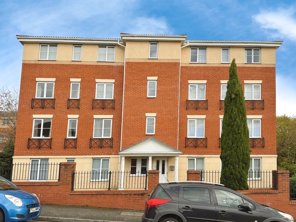 2 bed flat for sale in Elbow Street, Cradley Heath B64, £115,000 Zoopla