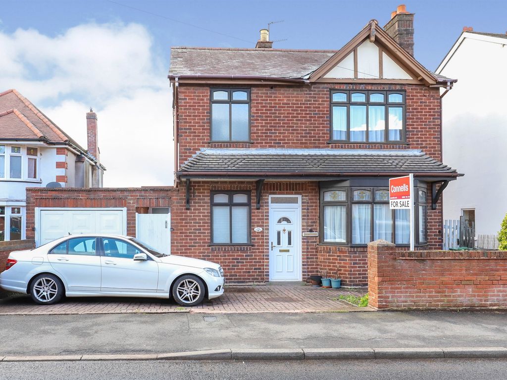 3 bed detached house for sale in Ivyhouse Lane, Coseley, Bilston WV14