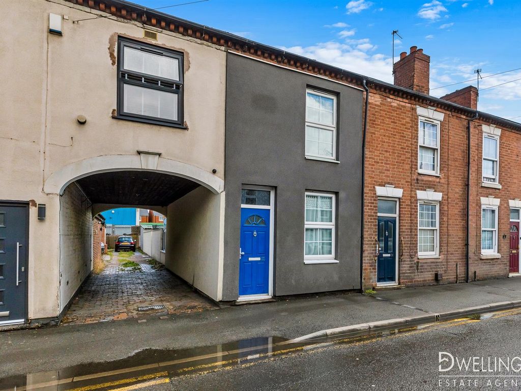 3 bed terraced house for sale in Wellington Street, BurtonOnTrent DE14 Zoopla