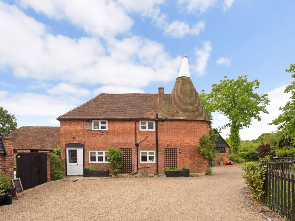 4 bed detached house to rent in Winkhurst Green, Ide Hill, Sevenoaks