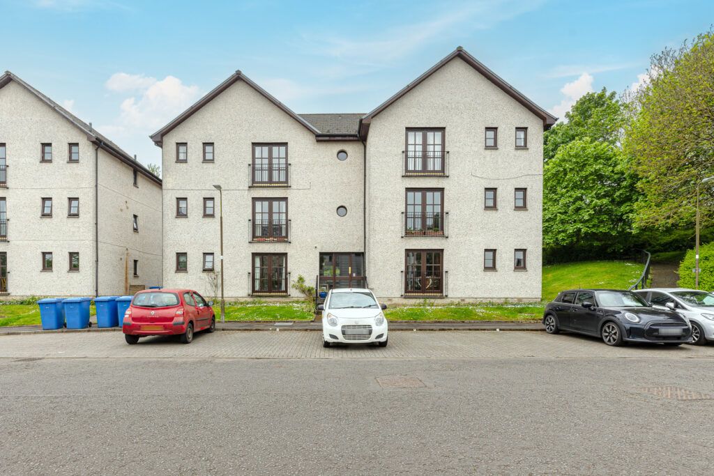 2 bed flat for sale in St Magdalenes, Linlithgow EH49, £175,000 Zoopla