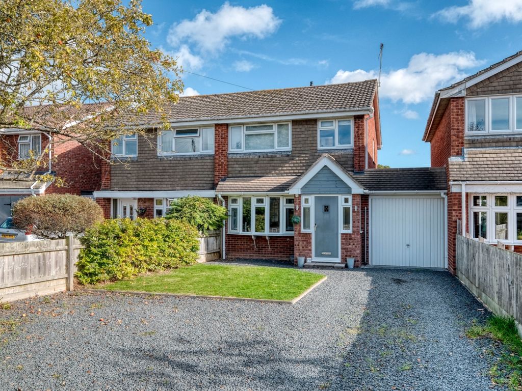 3 bed semidetached house for sale in Road, Lower Broadheath