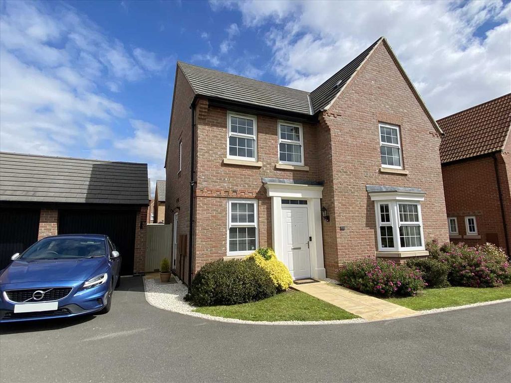 4 bed detached house for sale in Stratten Park, Greylees, Sleaford NG34