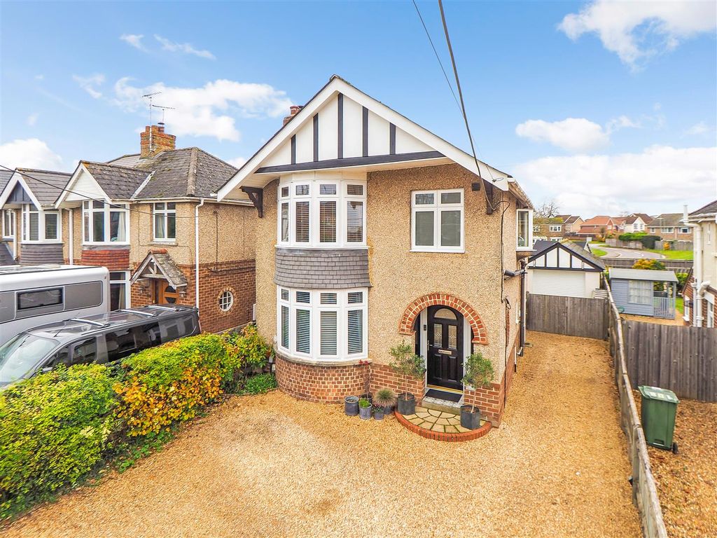 3 bed detached house for sale in Salisbury Road, Andover SP10, £525,000 Zoopla