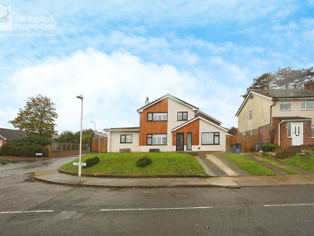 4 bed detached house for sale in Patterson Close, Deal, Kent CT14, £