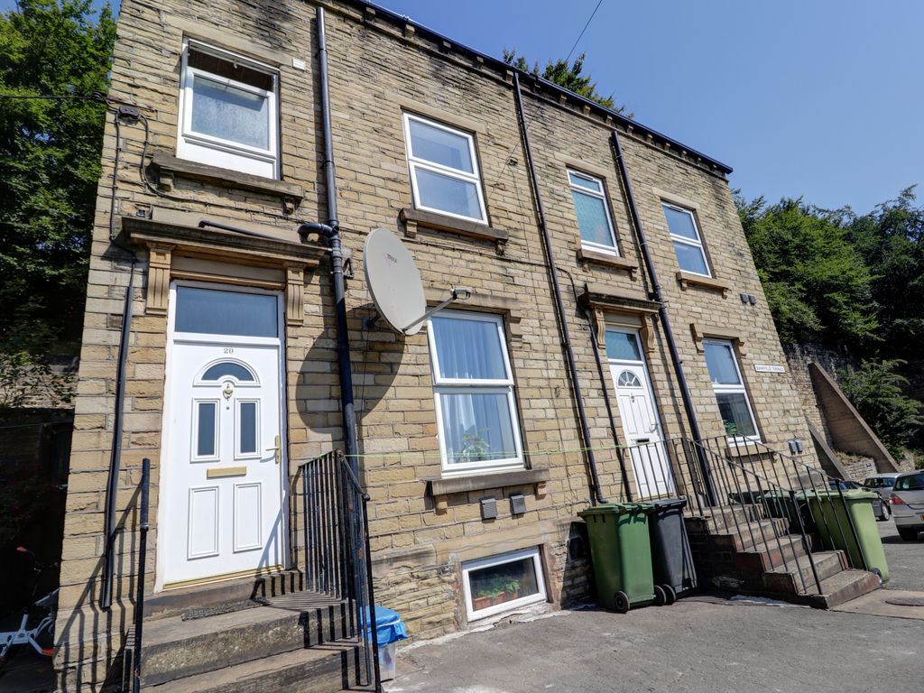 Bankfield Terrace, Outcote Bank, Springwood, Huddersfield HD1