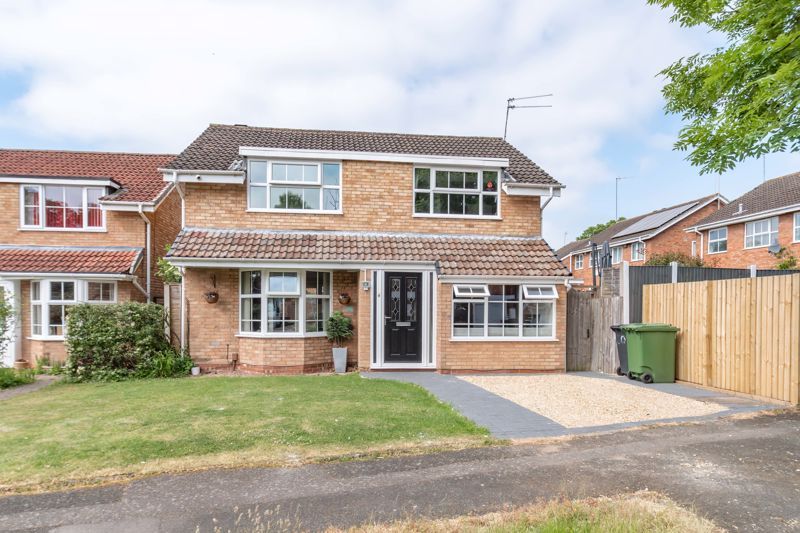 4 bed detached house for sale in Atcham Close, Winyates East, Redditch