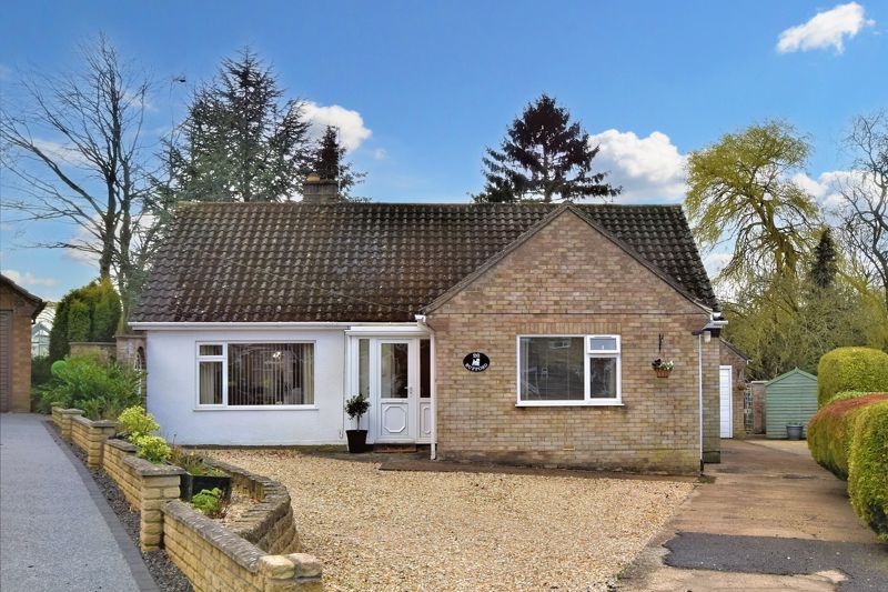 3 bed detached bungalow for sale in Cliff Avenue, Nettleham, Lincoln