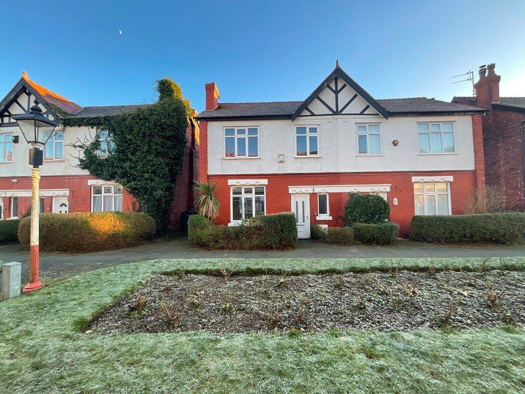 3 bed semidetached house for sale in Abbey Gardens, Birkdale