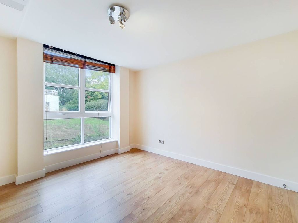 2 bed flat for sale in Barrier Point Road, Docklands, London E16, £