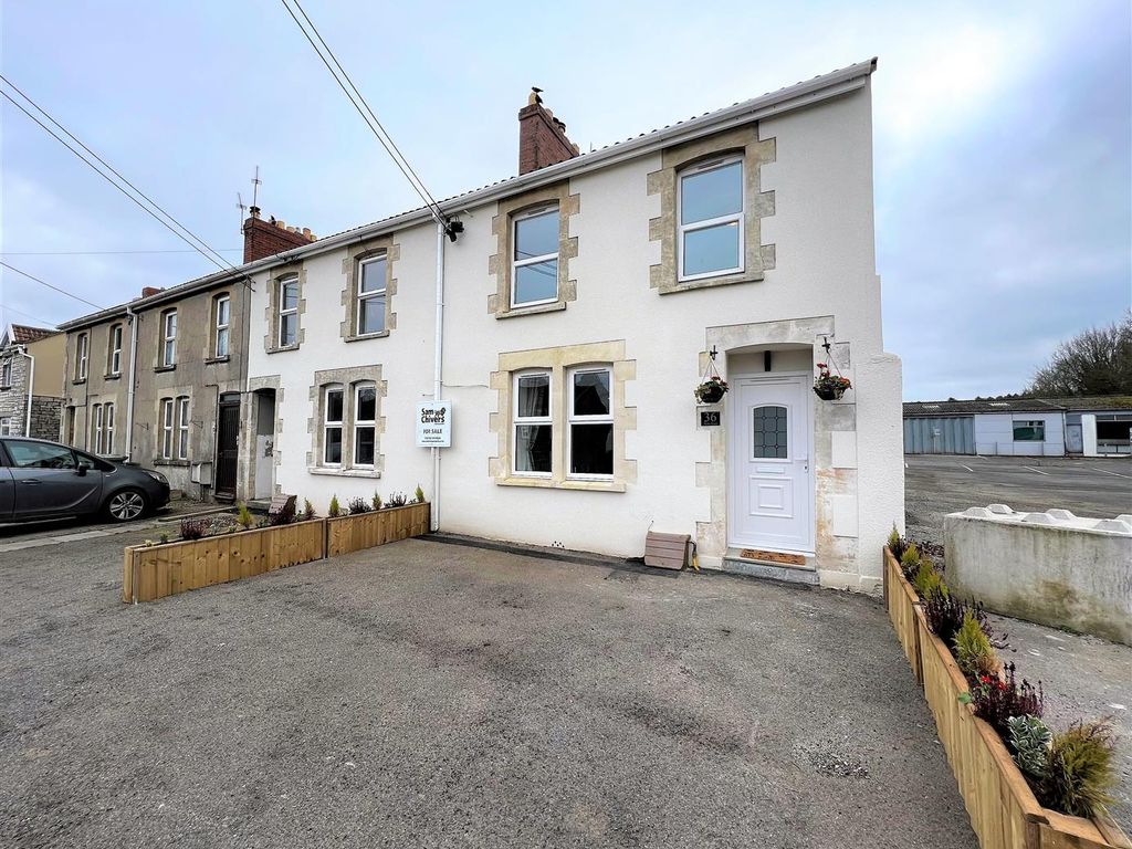 3 bed end terrace house for sale in Wells Road, Radstock
