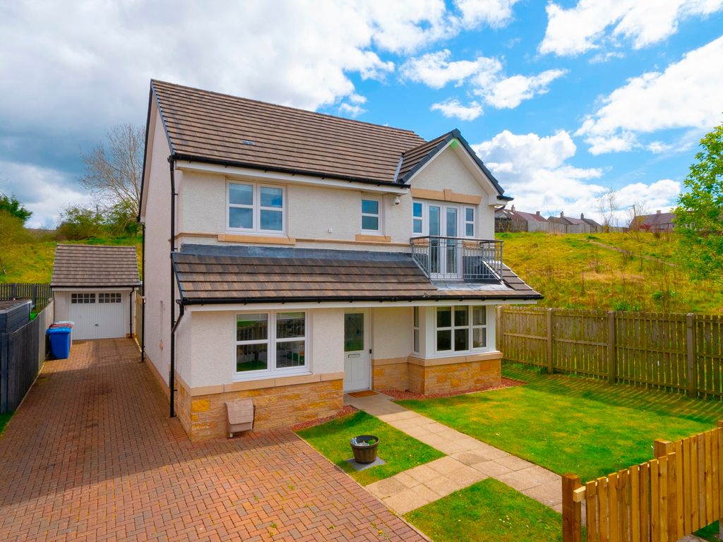 4 bed detached house for sale in Clare Crescent, Larkhall, South