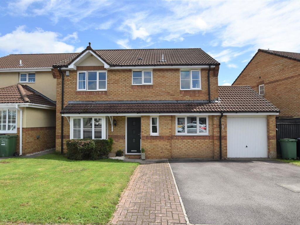 4 bed detached house for sale in Worcester Close, Peasedown St. John