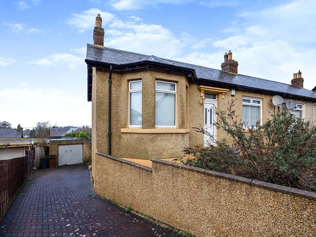 3 bed semidetached house for sale in Leighton Crescent, Easthouses