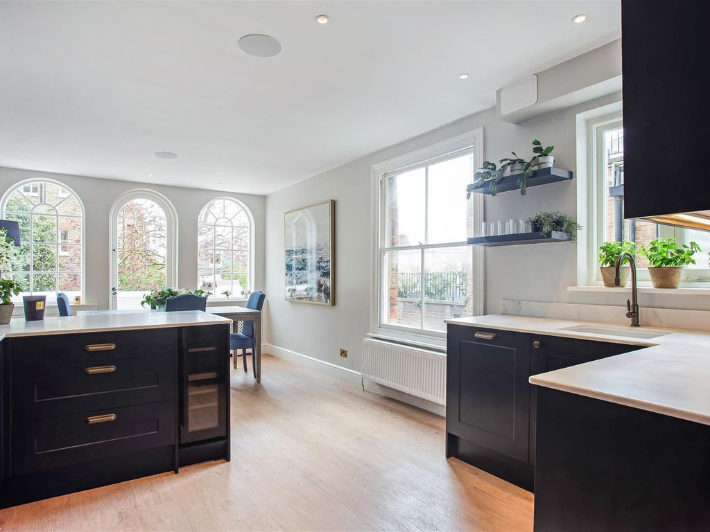 2 bed flat for sale in Albert Bridge Road, London SW11, £1,200,000 Zoopla