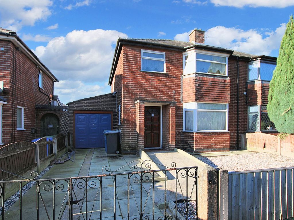 3 bed semidetached house for sale in Boyle Avenue, Warrington WA2, £