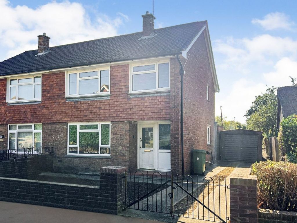 3 bed semidetached house for sale in Cellar Hill, Lynsted