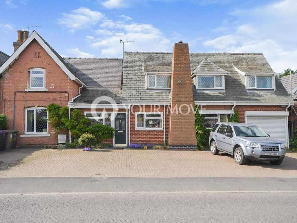 6 bed semidetached house for sale in High Street, Skellingthorpe