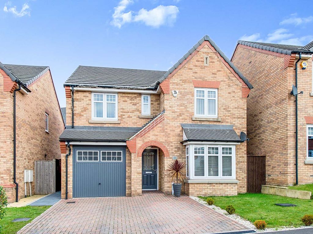4 bed detached house for sale in Amberwood Avenue, Castleford WF10 Zoopla
