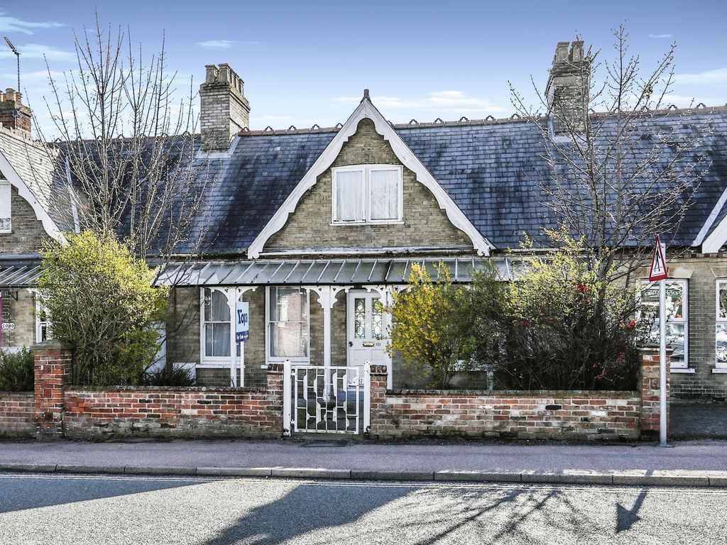 4 bed bungalow for sale in Lowestoft Road, Gorleston, Great Yarmouth