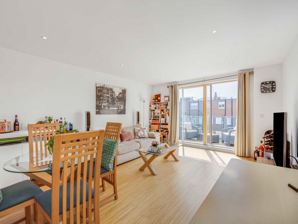 1 bed flat for sale in Wingate Square, London SW4 Zoopla