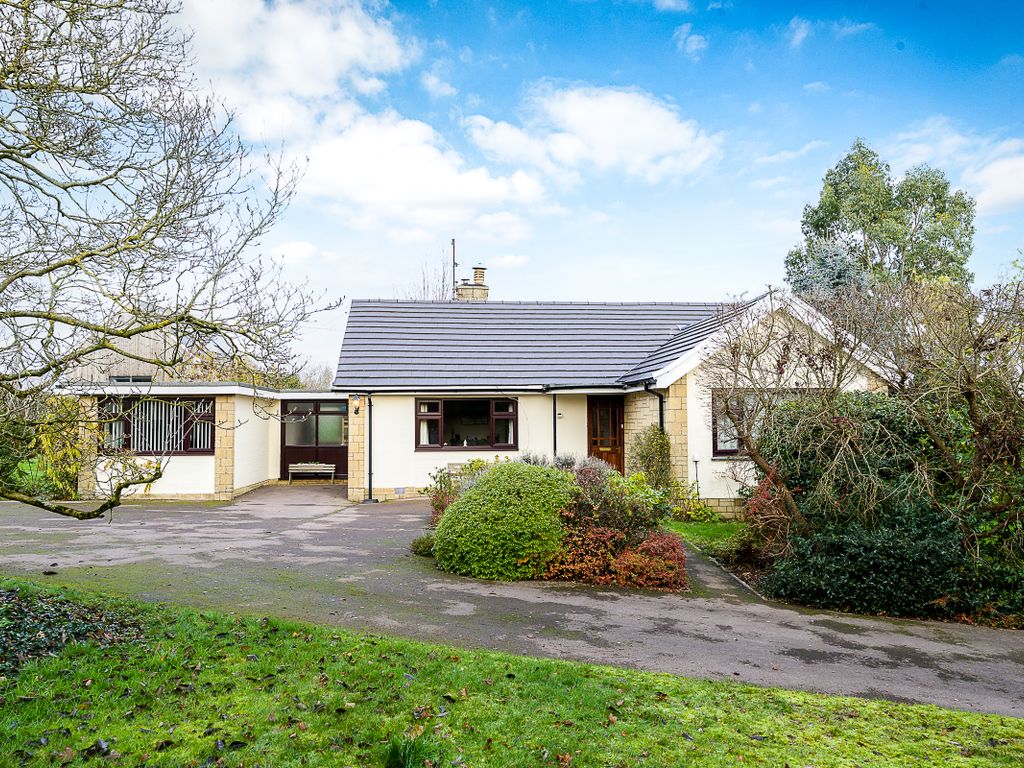 3 bed detached bungalow for sale in Llangrove, RossOnWye HR9 Zoopla