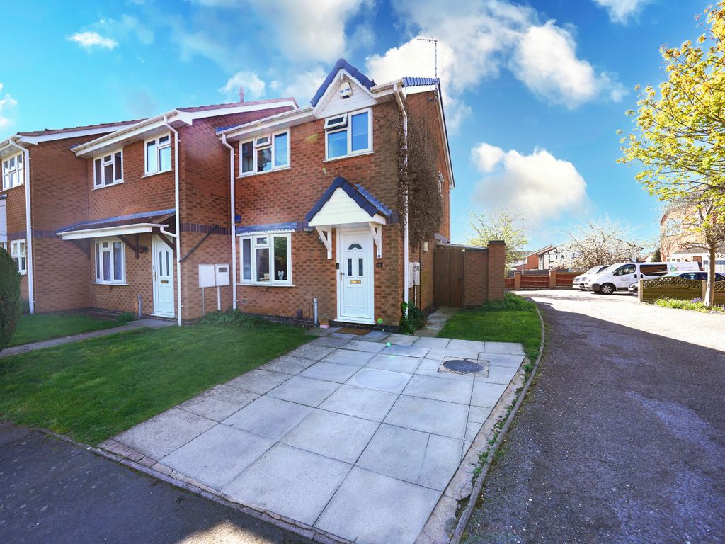 3 bed end terrace house for sale in Wolsey Close, Groby, Leicester
