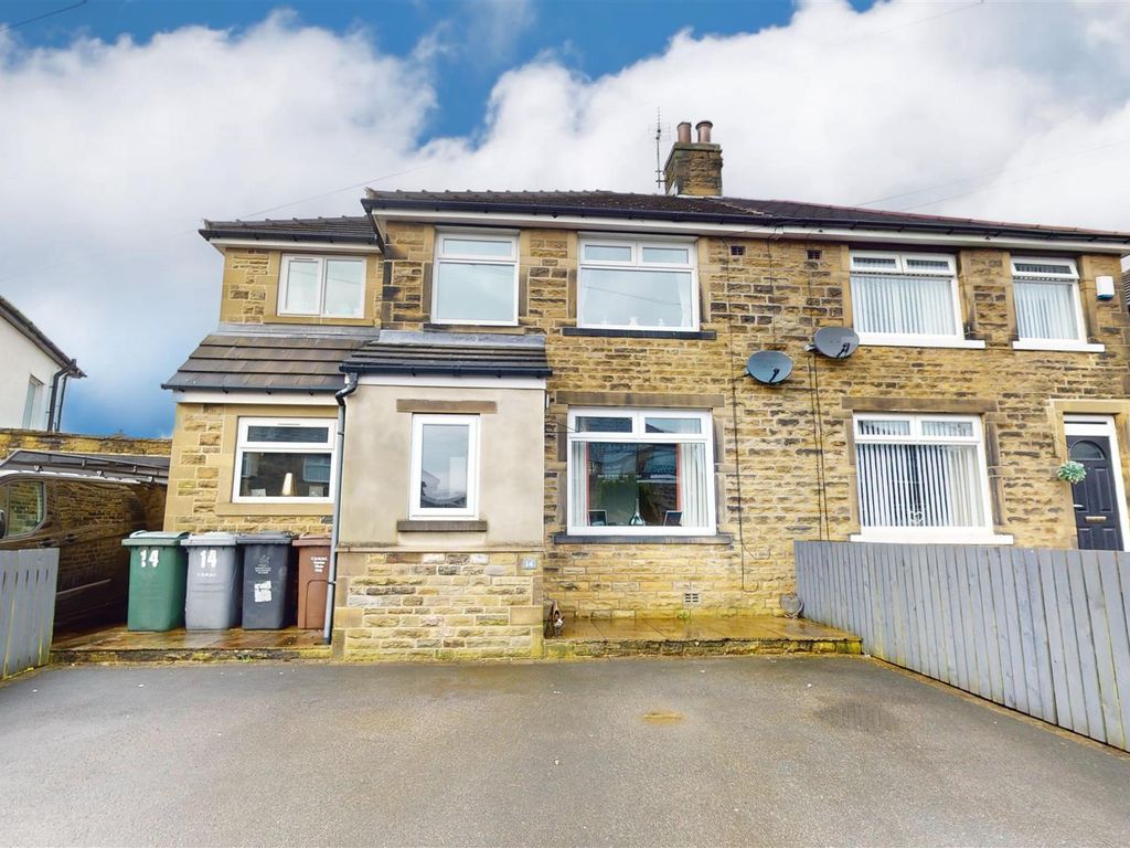 3 bed semidetached house for sale in Eltham Grove, Wibsey, Bradford