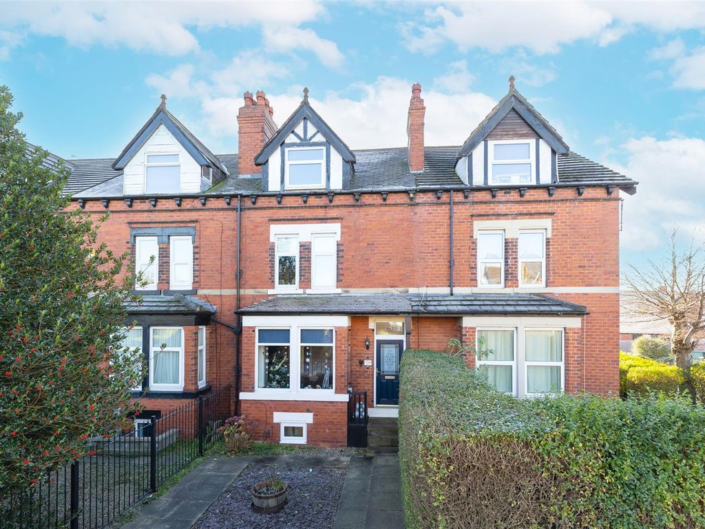 4 bed terraced house for sale in Austhorpe Road, Crossgates, Leeds LS15 Zoopla