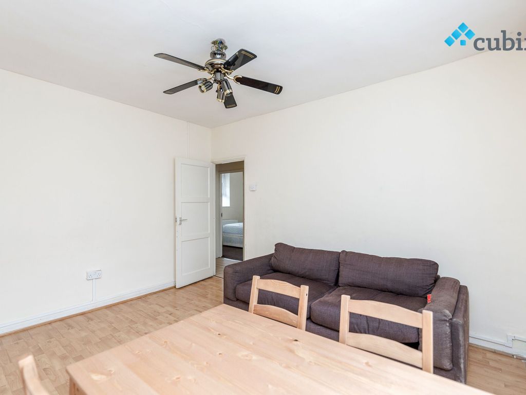3 bed flat to rent in Tanners Hill, London SE8, £1,900 pcm Zoopla