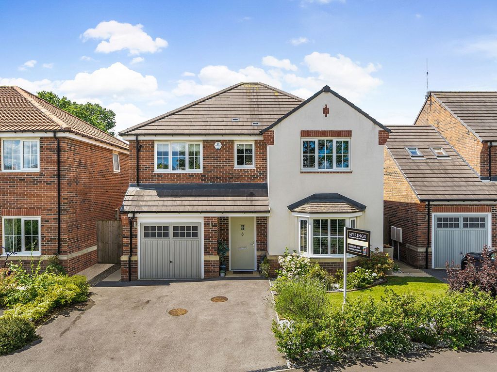4 bed detached house for sale in Bramble Drive, Harrogate HG1, £515,000