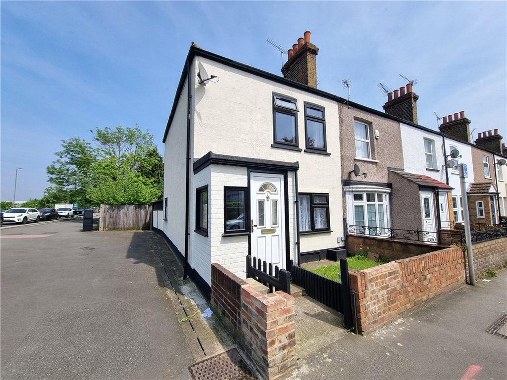 2 bed end terrace house for sale in Station Road, St. Pauls Cray