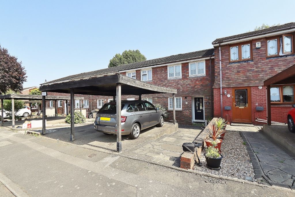 2 bed terraced house for sale in Sevenoaks Close, Romford RM3 Zoopla