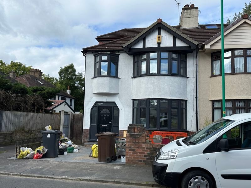 4 bed semidetached house to rent in Beech Avenue, Crosby, Liverpool