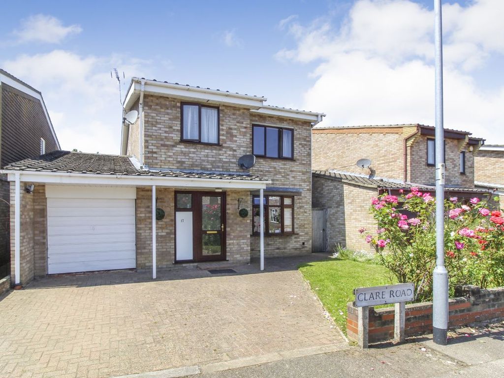 4 bed detached house for sale in Clare Road, Bedford MK41, £420,000