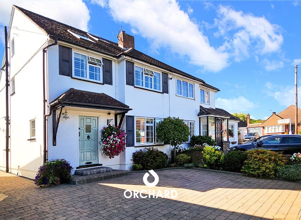 4 bed detached house for sale in Copthall Road West, Ickenham