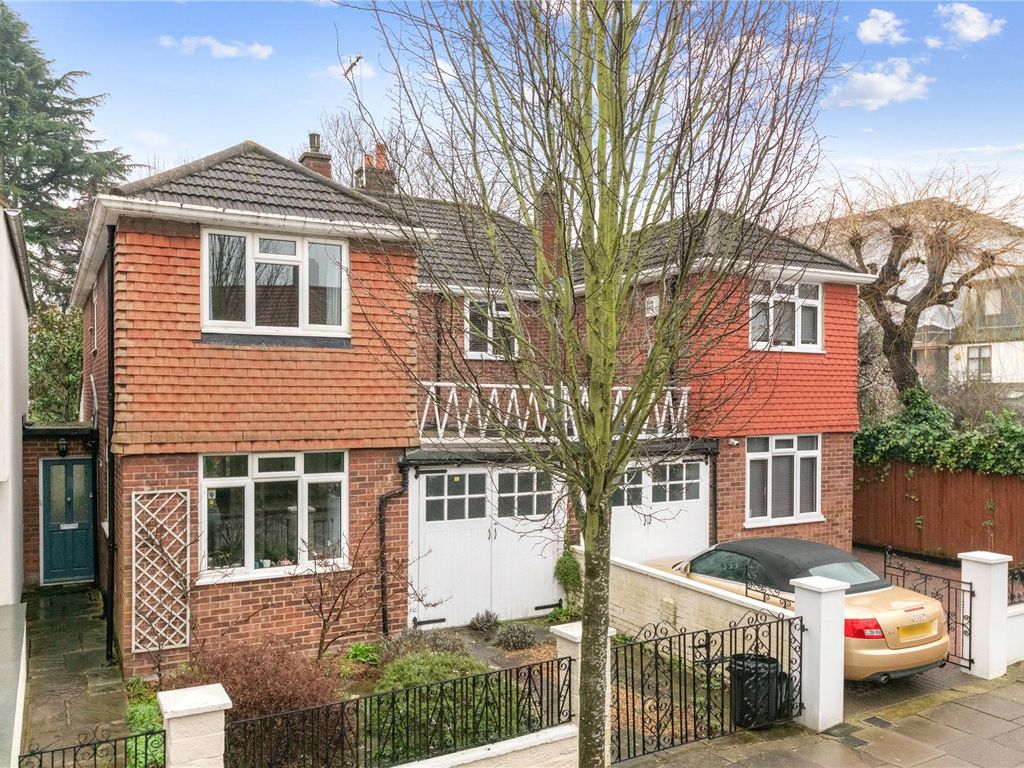 3 bed semidetached house for sale in Boileau Road, Barnes, London SW13