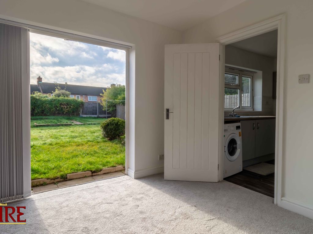 3 bed semidetached house for sale in Falcon Lodge Crescent, Sutton