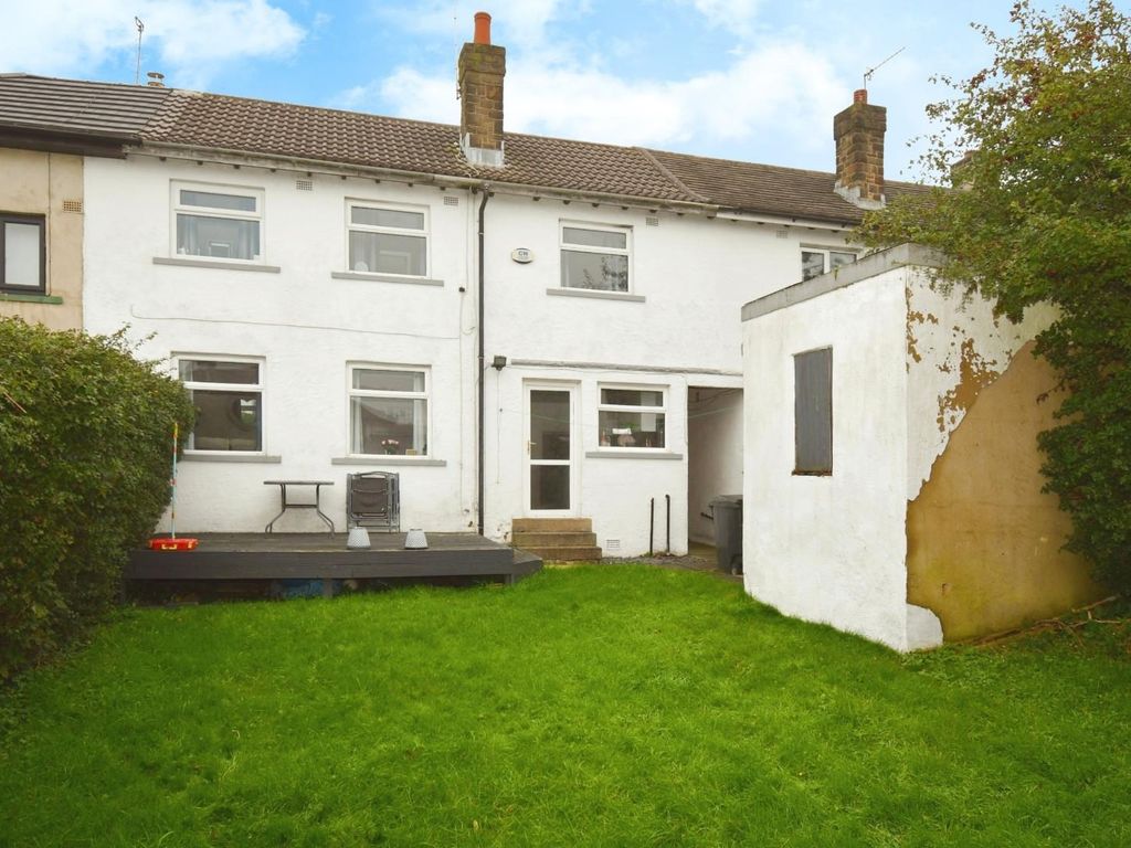 3 bed terraced house for sale in Markham Crescent, Rawdon, Leeds LS19