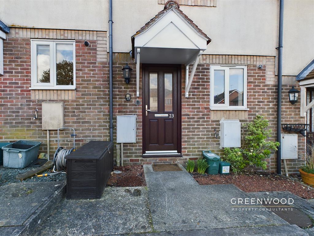 2 bed terraced house to rent in Chiltern Close, Colchester CO1 Zoopla