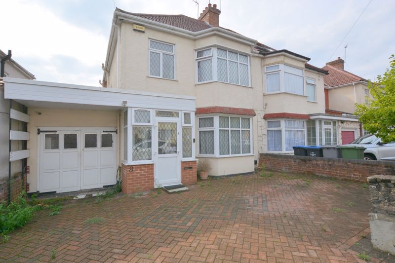 3 bed semidetached house to rent in Brookfield Crescent, Kenton