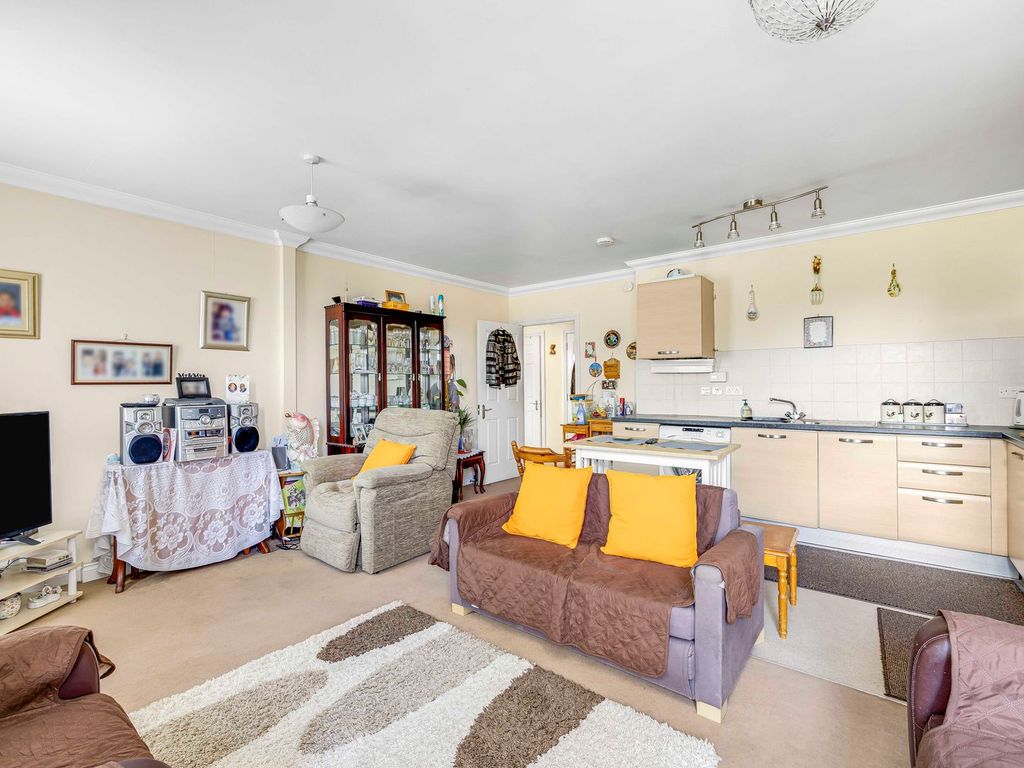 2 bed flat for sale in Woodcote Road, Wallington SM6, £280,000 Zoopla