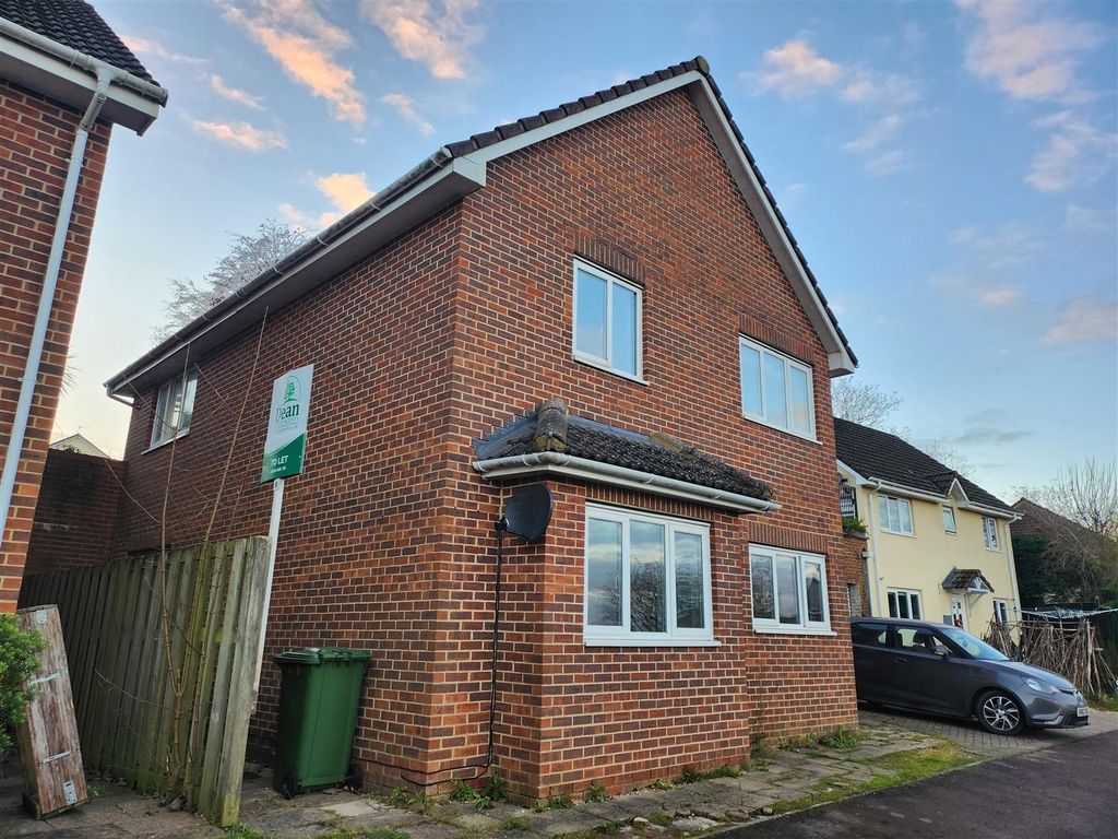 4 bed detached house to rent in Ranters Green, Bream, Lydney GL15, £