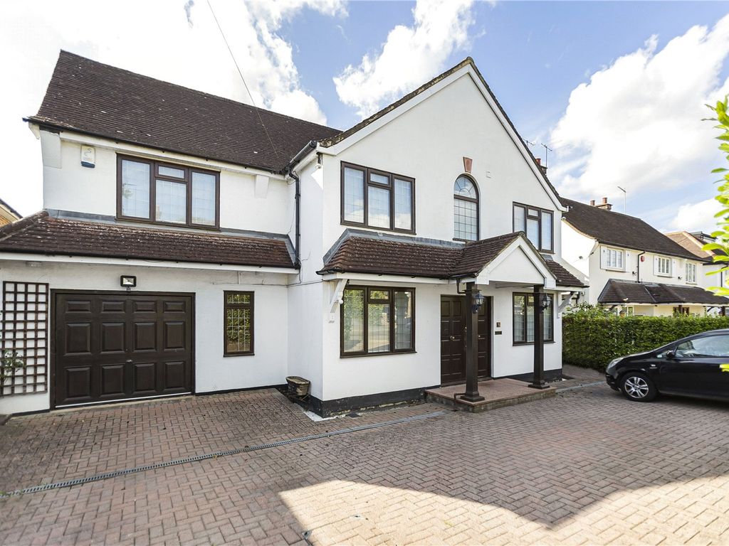 5 bed detached house for sale in Beech Avenue, Radlett, Hertfordshire WD7, £1,375,000 Zoopla